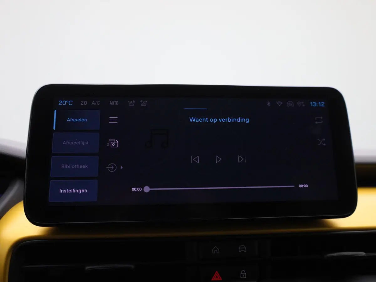 54kWh 1st Edition | WORDT VERWACHT | STOELVERWARMING | ACHTERUITRIJCAMERA | APPLE CARPLAY - ANDROID AUTO | ELEKTRISCHE ACHTERKLEP | KEYLESS | LED VERLICHTING | NAVIGATIE | PARKEERSENSOREN | 