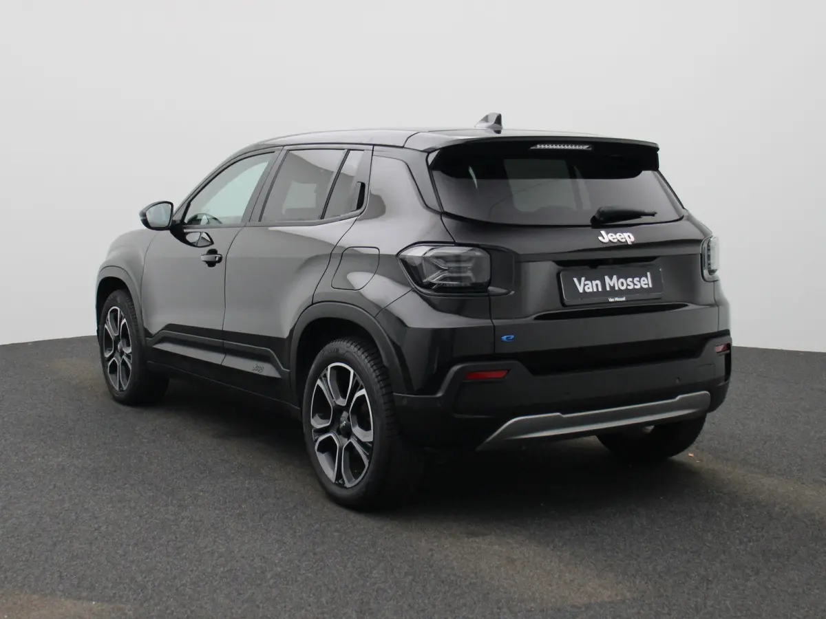 54kWh 1st Edition | WORDT VERWACHT | STOELVERWARMING | ACHTERUITRIJCAMERA | APPLE CARPLAY - ANDROID AUTO | ELEKTRISCHE ACHTERKLEP | KEYLESS | LED VERLICHTING | NAVIGATIE | PARKEERSENSOREN | 