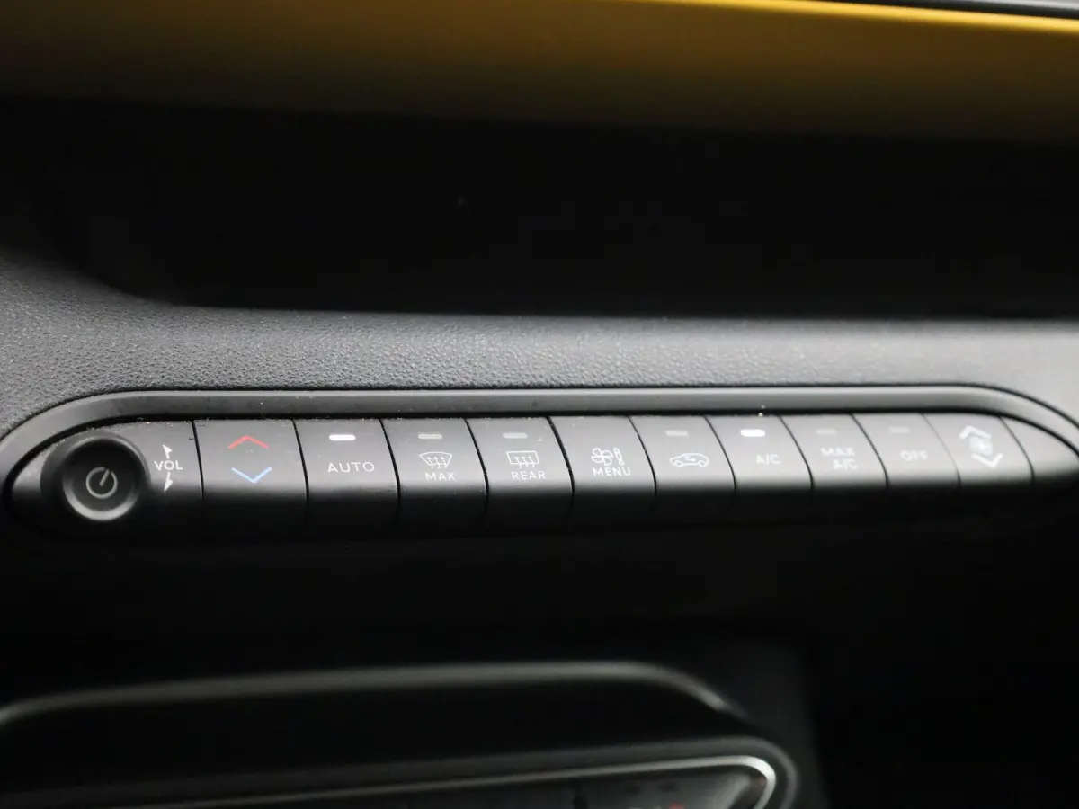 54kWh 1st Edition | WORDT VERWACHT | STOELVERWARMING | ACHTERUITRIJCAMERA | APPLE CARPLAY - ANDROID AUTO | ELEKTRISCHE ACHTERKLEP | KEYLESS | LED VERLICHTING | NAVIGATIE | PARKEERSENSOREN | 