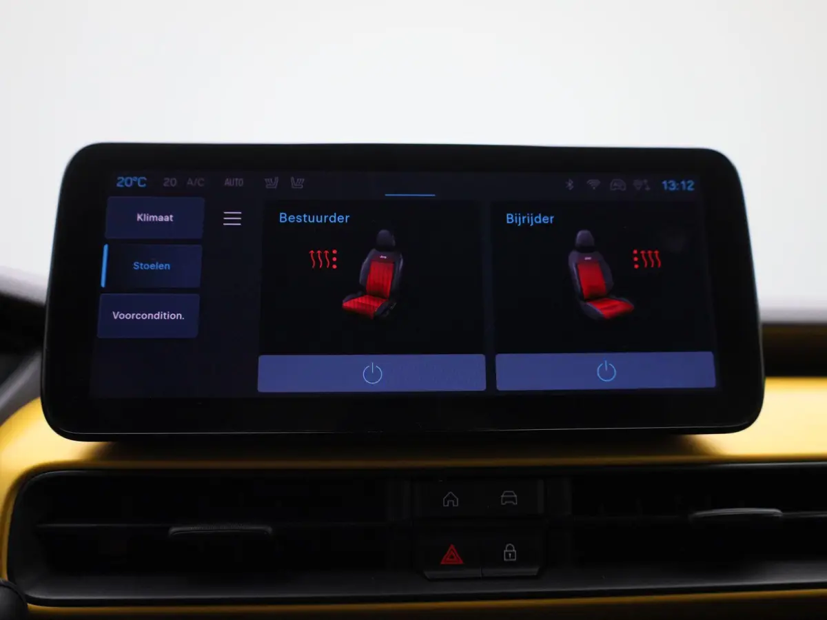 54kWh 1st Edition | WORDT VERWACHT | STOELVERWARMING | ACHTERUITRIJCAMERA | APPLE CARPLAY - ANDROID AUTO | ELEKTRISCHE ACHTERKLEP | KEYLESS | LED VERLICHTING | NAVIGATIE | PARKEERSENSOREN | 