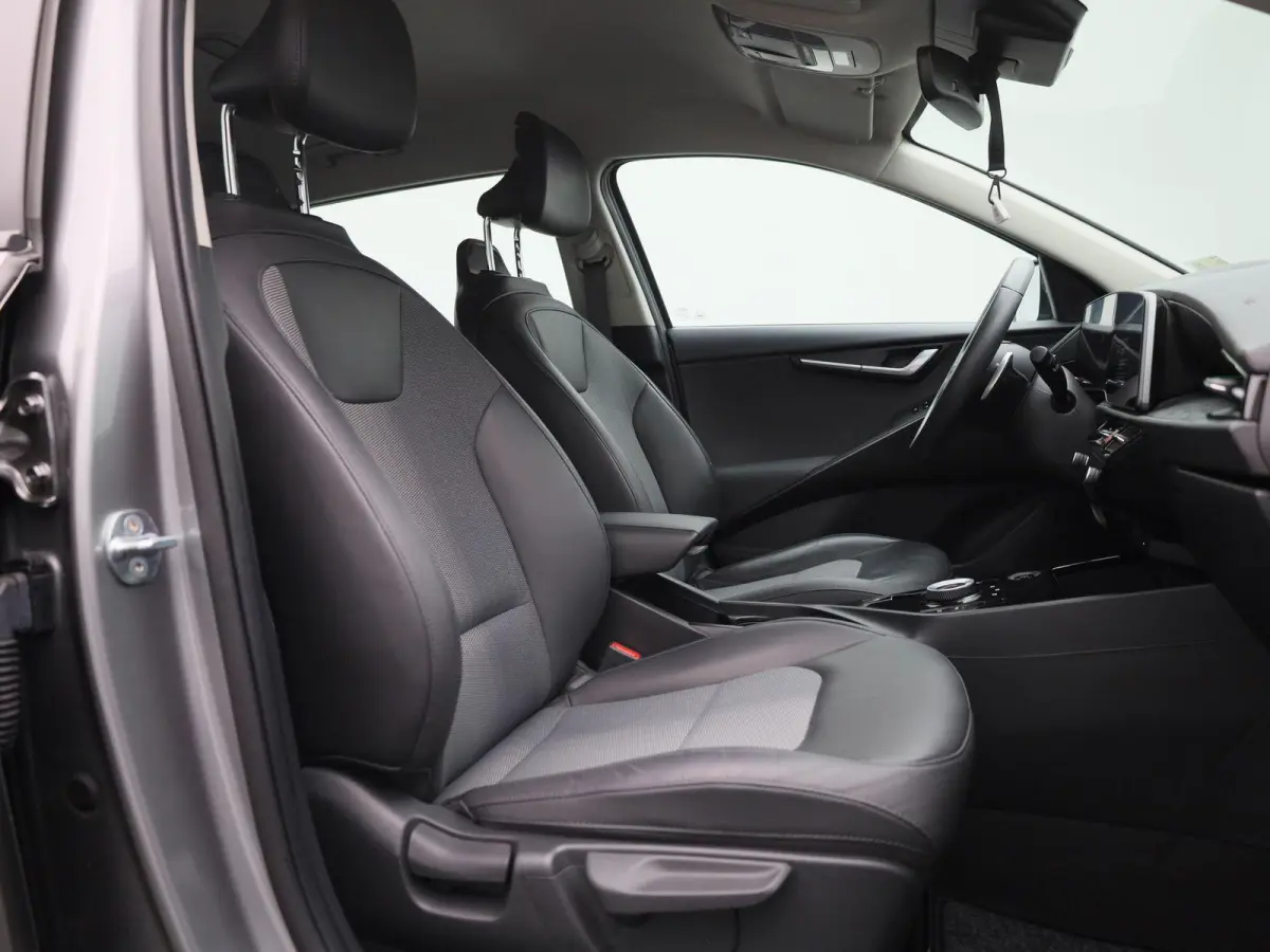 1.6 GDi Hybrid ExecutiveLine | WORDT VERWACHT | ACHTERUITRIJCAMERA | HALF-LEDER | DIGITAL COCKPIT | APPLE CARPLAY - ANDROID AUTO | CRUISE CONTROL | RIJSTROOKHULP | LED VERLICHTING | DAB RADI