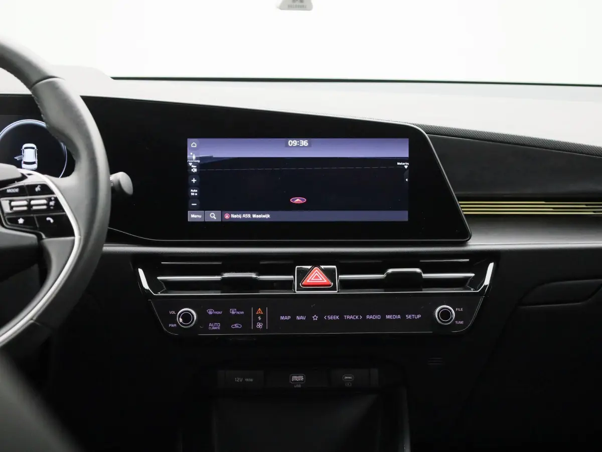 1.6 GDi Hybrid ExecutiveLine | WORDT VERWACHT | ACHTERUITRIJCAMERA | HALF-LEDER | DIGITAL COCKPIT | APPLE CARPLAY - ANDROID AUTO | CRUISE CONTROL | RIJSTROOKHULP | LED VERLICHTING | DAB RADI