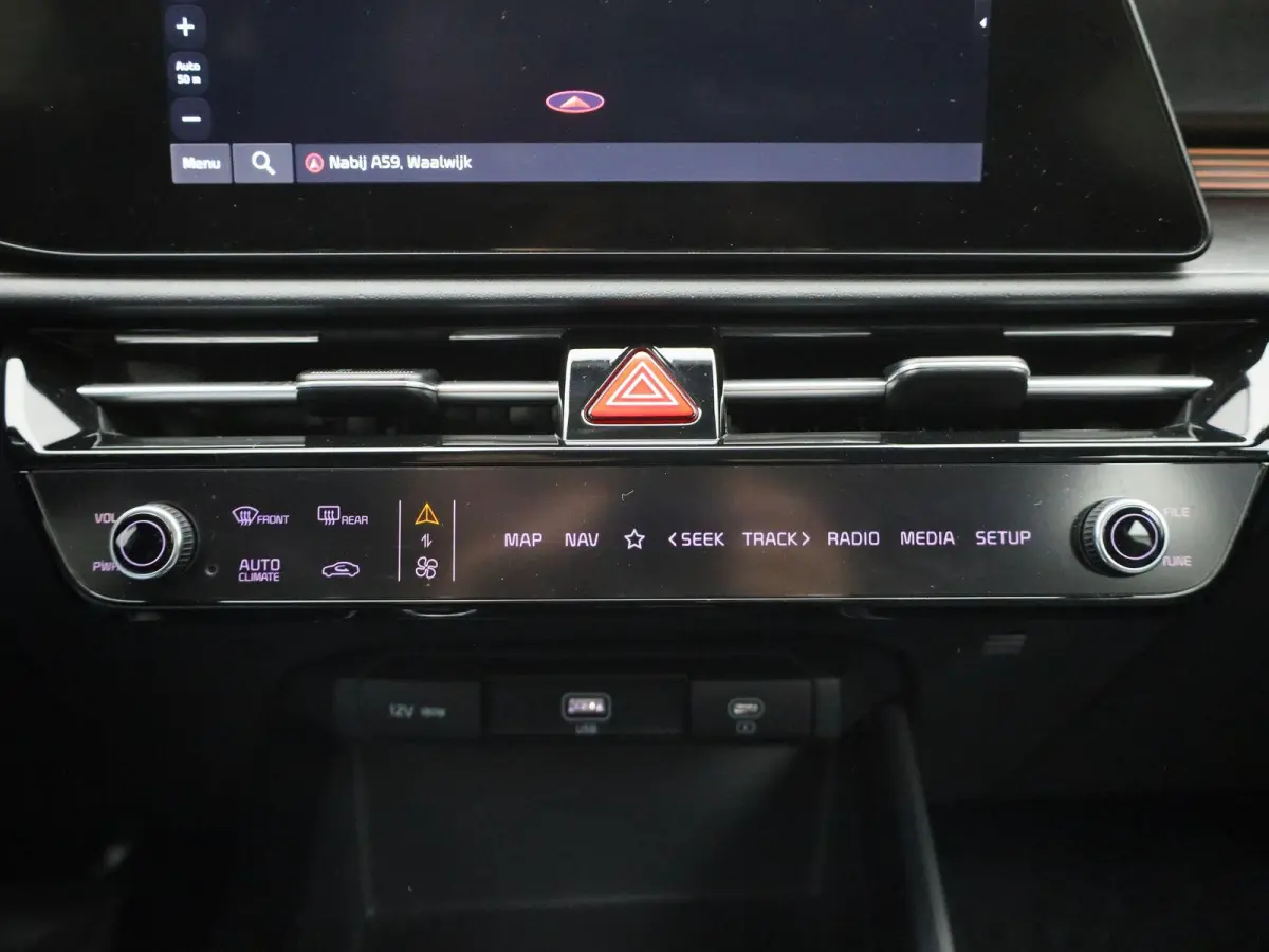 1.6 GDi Hybrid ExecutiveLine | WORDT VERWACHT | ACHTERUITRIJCAMERA | HALF-LEDER | DIGITAL COCKPIT | APPLE CARPLAY - ANDROID AUTO | CRUISE CONTROL | RIJSTROOKHULP | LED VERLICHTING | DAB RADI