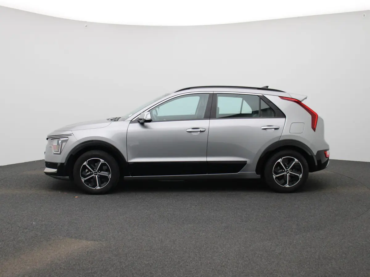 1.6 GDi Hybrid ExecutiveLine | WORDT VERWACHT | ACHTERUITRIJCAMERA | HALF-LEDER | DIGITAL COCKPIT | APPLE CARPLAY - ANDROID AUTO | CRUISE CONTROL | RIJSTROOKHULP | LED VERLICHTING | DAB RADI