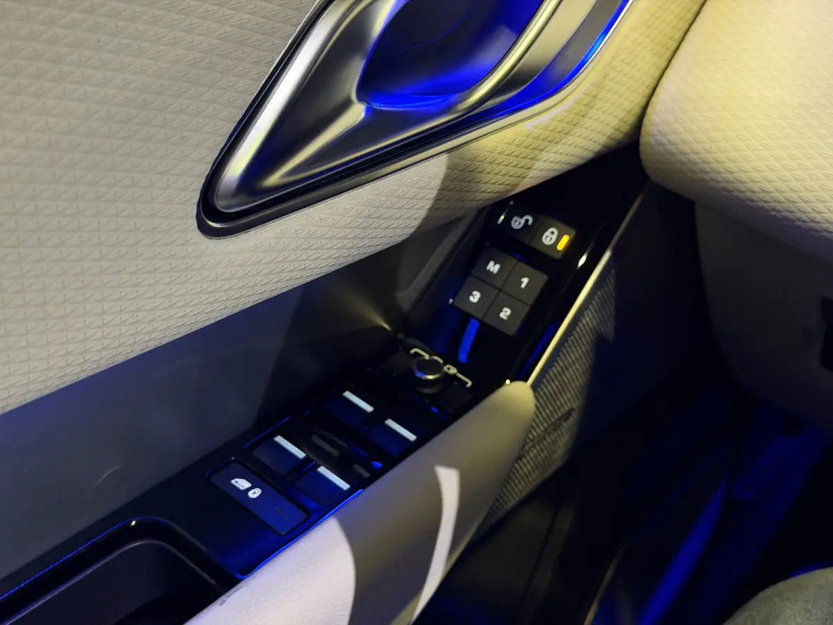 2.0 P300 Turbo AWD HSE R-Dynamic|Pano|Bomvol!