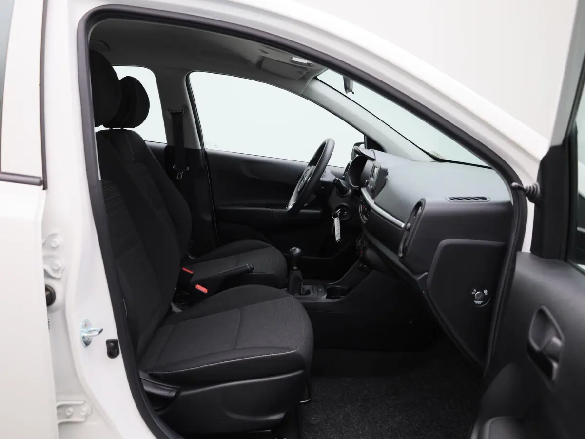 1.0 DPi ComfortLine | WORDT VERWACHT | BLUETOOTH | MULTIFUNCTIONEEL STUURWIEL | 5-DEURS | AIRCO | USB | AUX | RADIO |