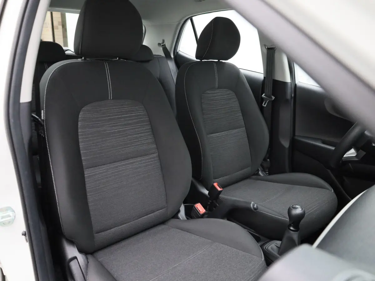 1.0 DPi ComfortLine | WORDT VERWACHT | BLUETOOTH | MULTIFUNCTIONEEL STUURWIEL | 5-DEURS | AIRCO | USB | AUX | RADIO |