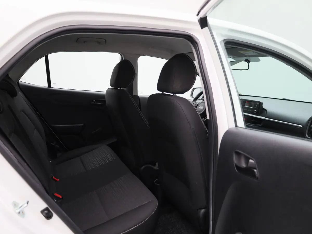 1.0 DPi ComfortLine | WORDT VERWACHT | BLUETOOTH | MULTIFUNCTIONEEL STUURWIEL | 5-DEURS | AIRCO | USB | AUX | RADIO |