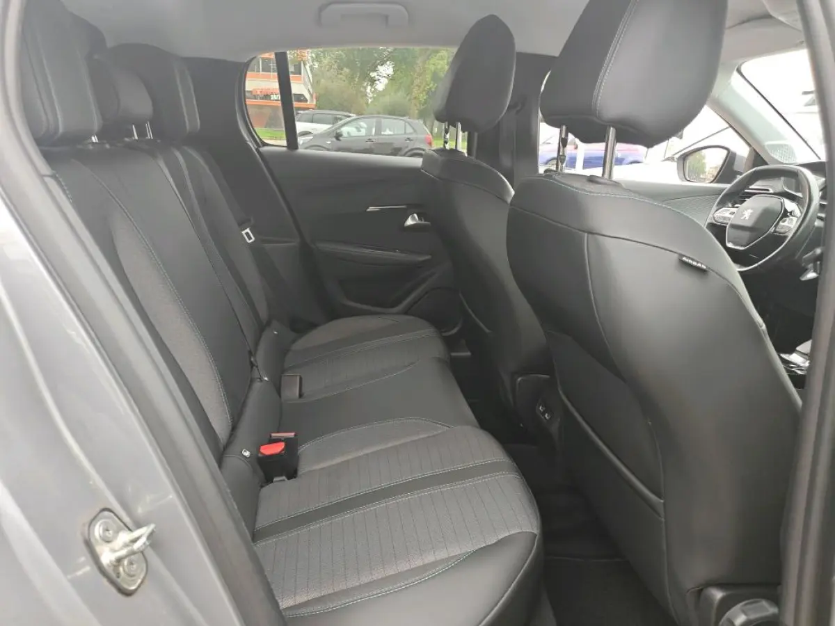 EV Allure Pack 50 kWh | Fase 3 laden | SOH 86,94% | Navigatie | Camera | Stoelverwarming | NL auto | 1e Eigenaar | Dealer onderhouden |
