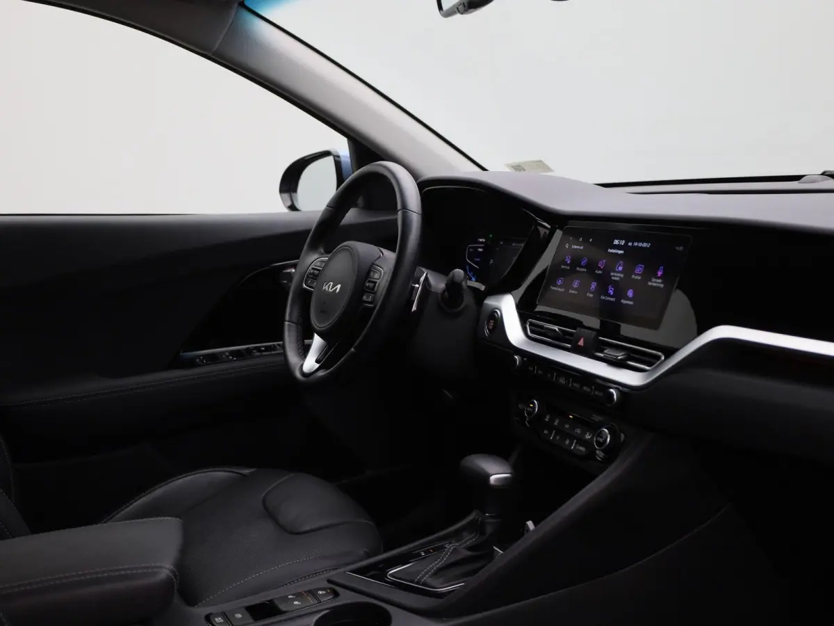 1.6 GDi Hybrid DynamicPlusLine | WORDT VERWACHT | STUURVERWARMING | STOELVERWARMING | APPLE CARPLAY - ANDROID AUTO | LEDER | GETINTE RUITEN | CRUISE CONTROL | ACHTERUITRIJCAMERA | KEYLESS | 
