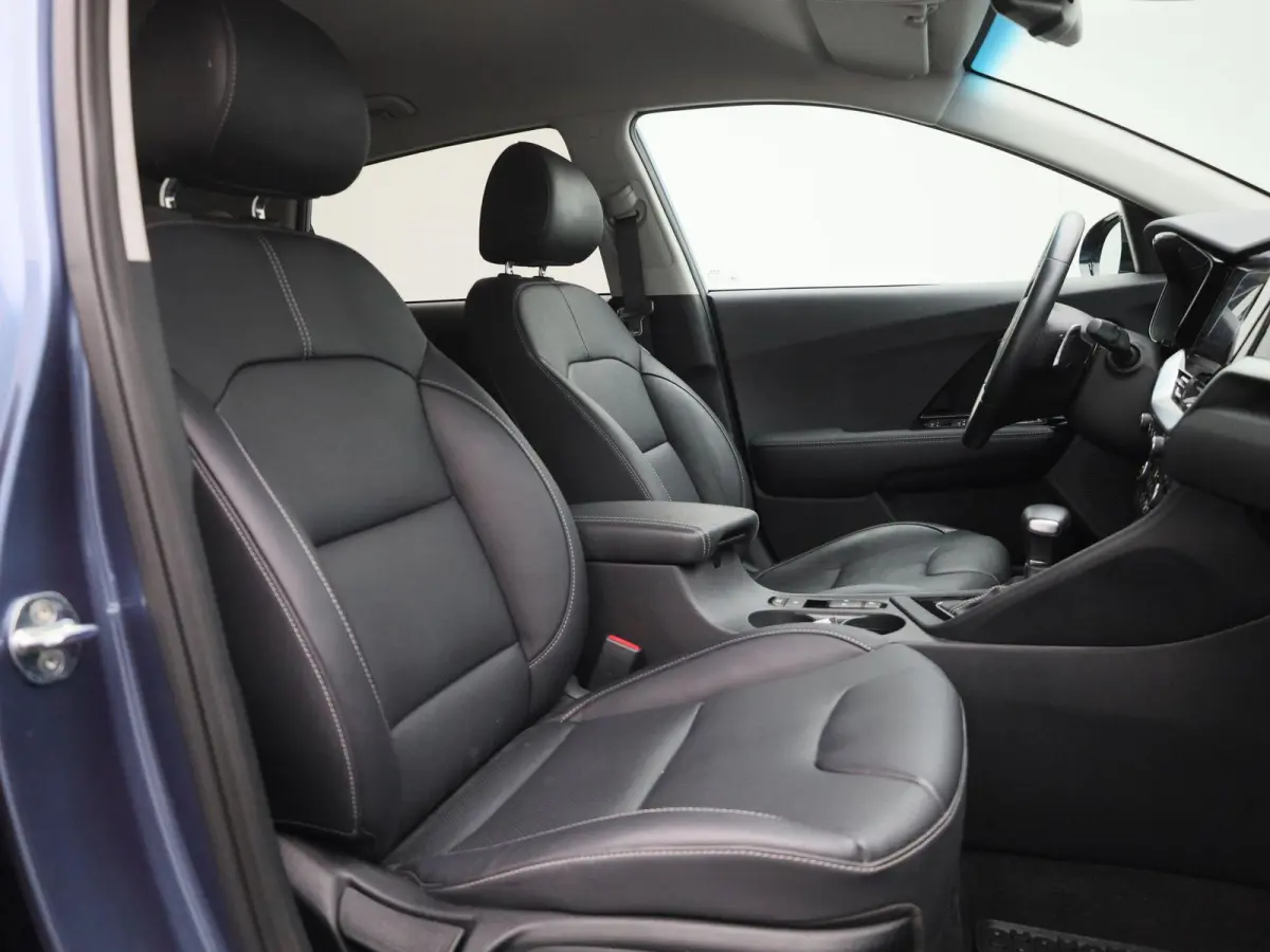 1.6 GDi Hybrid DynamicPlusLine | WORDT VERWACHT | STUURVERWARMING | STOELVERWARMING | APPLE CARPLAY - ANDROID AUTO | LEDER | GETINTE RUITEN | CRUISE CONTROL | ACHTERUITRIJCAMERA | KEYLESS | 