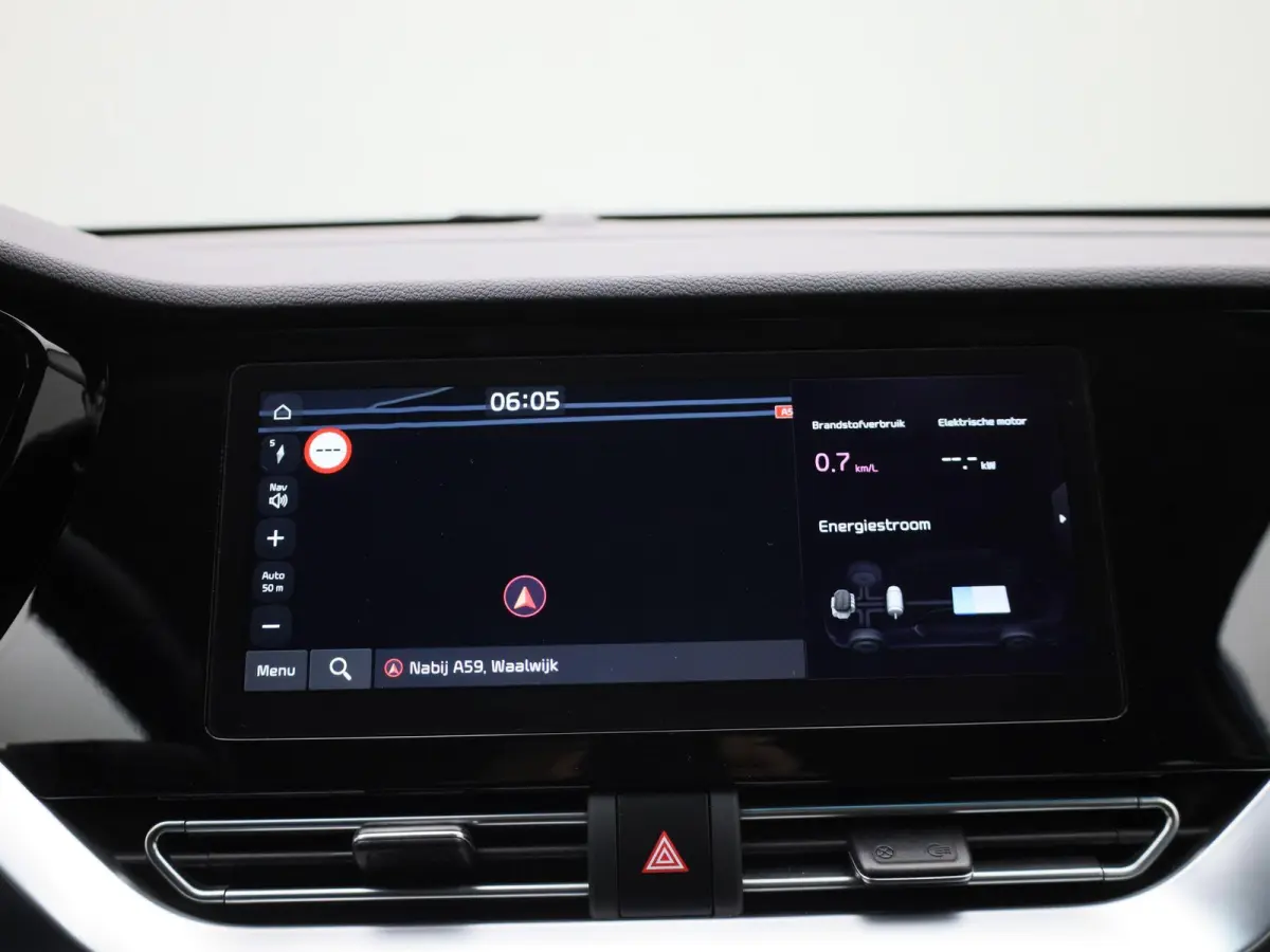 1.6 GDi Hybrid DynamicPlusLine | WORDT VERWACHT | STUURVERWARMING | STOELVERWARMING | APPLE CARPLAY - ANDROID AUTO | LEDER | GETINTE RUITEN | CRUISE CONTROL | ACHTERUITRIJCAMERA | KEYLESS | 