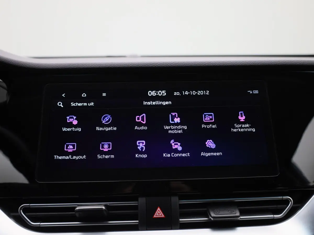 1.6 GDi Hybrid DynamicPlusLine | WORDT VERWACHT | STUURVERWARMING | STOELVERWARMING | APPLE CARPLAY - ANDROID AUTO | LEDER | GETINTE RUITEN | CRUISE CONTROL | ACHTERUITRIJCAMERA | KEYLESS | 