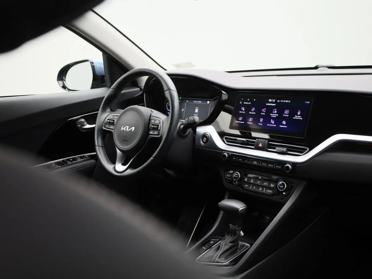 1.6 GDi Hybrid DynamicPlusLine | WORDT VERWACHT | STUURVERWARMING | STOELVERWARMING | APPLE CARPLAY - ANDROID AUTO | LEDER | GETINTE RUITEN | CRUISE CONTROL | ACHTERUITRIJCAMERA | KEYLESS | 