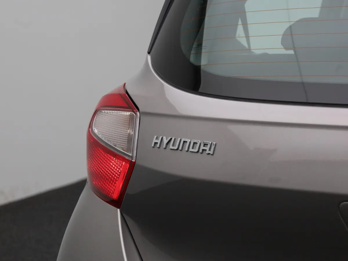 1.0 Comfort | WORDT VERWACHT | APPLE CARPLAY - ANDROID AUTO | RIJSTROOKHULP | CRUISE CONTROL | DAB RADIO | 5-DEURS | AIRCO | BLUETOOTH | MULTIFUNCTIONEEL STUURWIEL |
