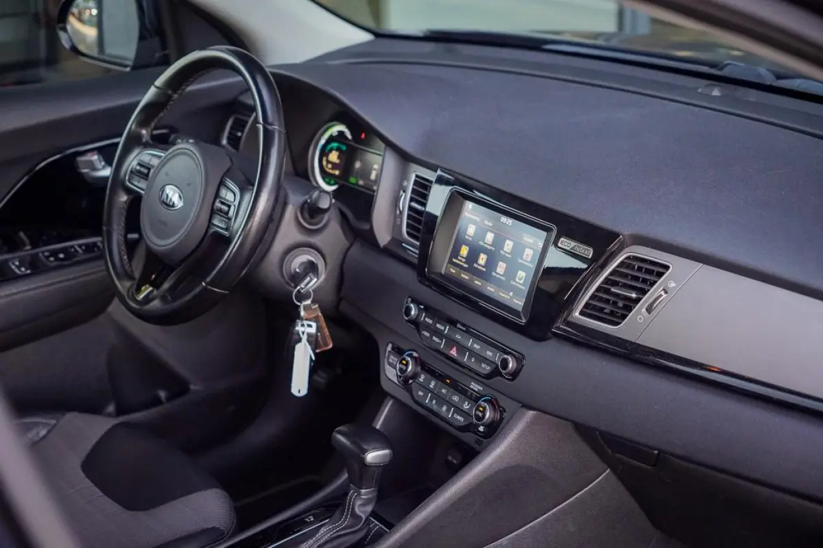 1.6 GDi Hybrid DynamicLine / Trekhaak / Half Leder / Navi