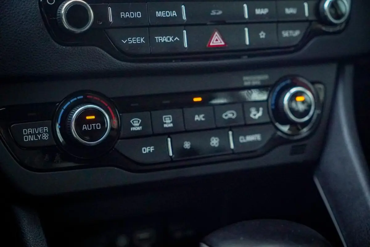 1.6 GDi Hybrid DynamicLine / Trekhaak / Half Leder / Navi