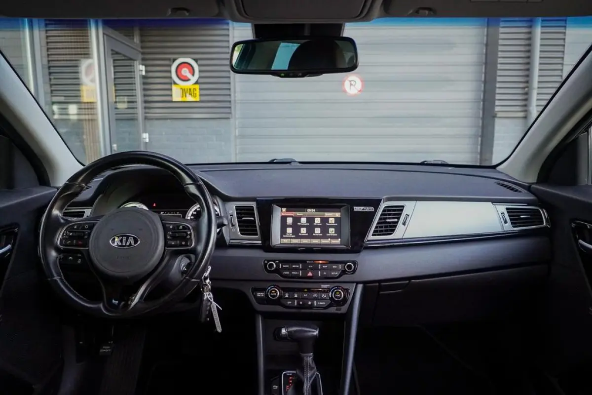 1.6 GDi Hybrid DynamicLine / Trekhaak / Half Leder / Navi