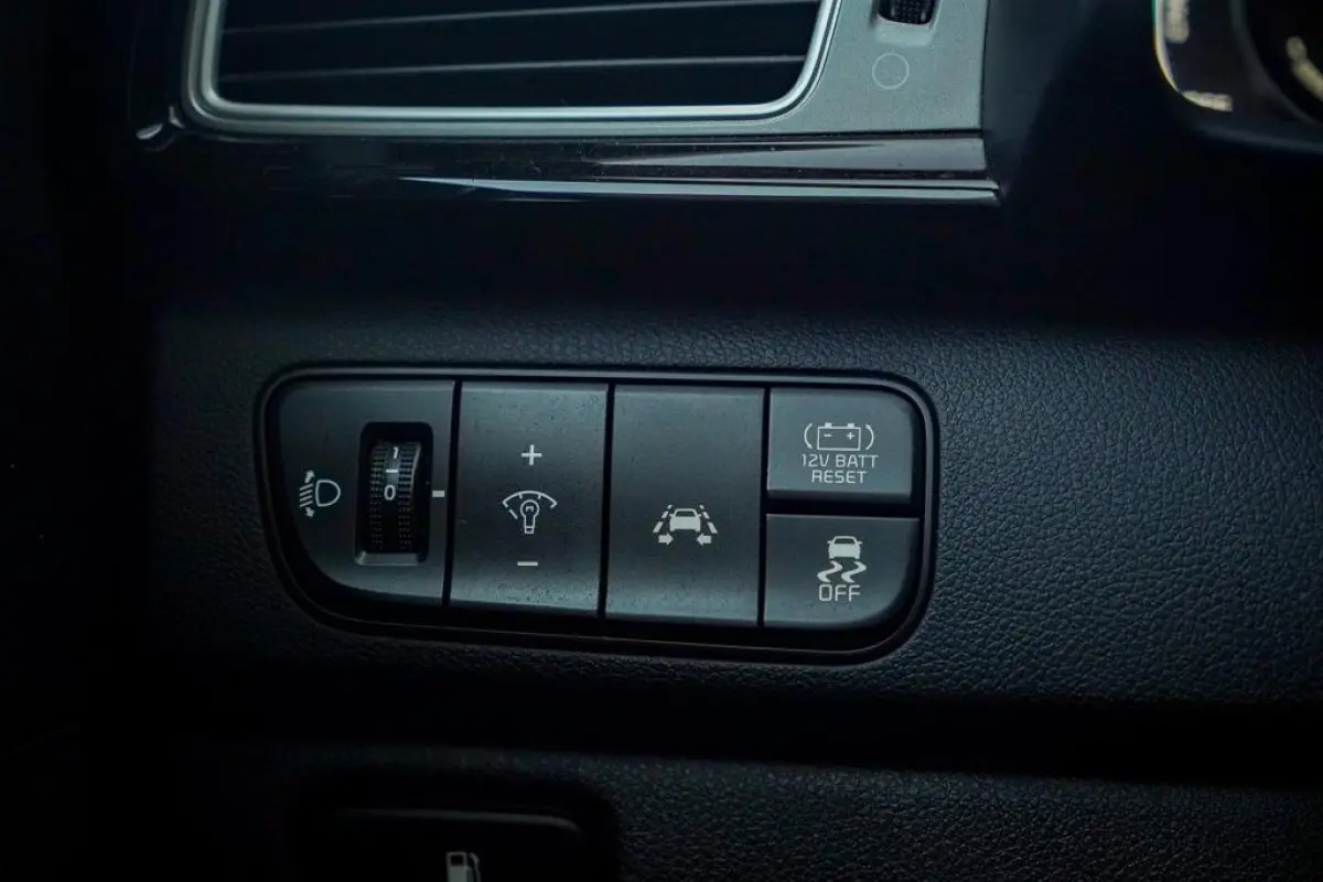 1.6 GDi Hybrid DynamicLine / Trekhaak / Half Leder / Navi
