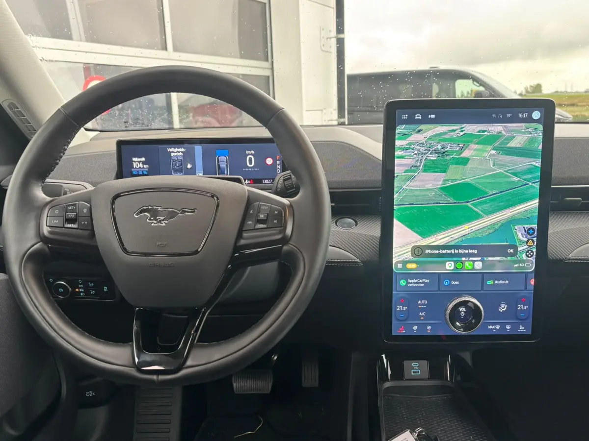 Standard RWD 75 kWh | Apple Carplay & Android Auto | Adaptive Cruise Control | Winter Pack | Dodehoekdetectie | One Pedal Drive | Parkeersensoren V & A met Camera |