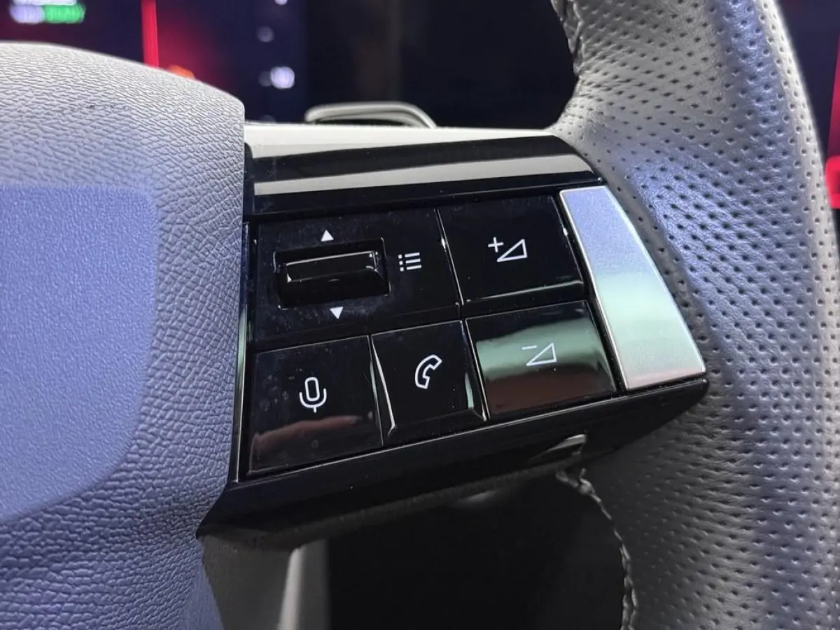 1.6 Turbo 180pk Plug In Hybrid Ultimate GS Pano/ Trekhaak/360.Camera/Hud/Ad.Cruise/AGR/Alcantara/Winterpakket/Nav/18inch/CarPlay