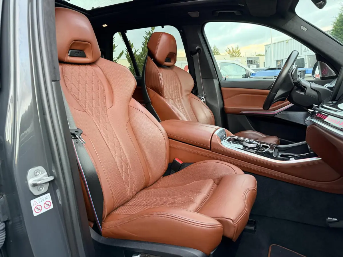 xDrive50e M-SPORT |M-SEATS |SKYLOUNGE |SOFTCLOSE |B&W