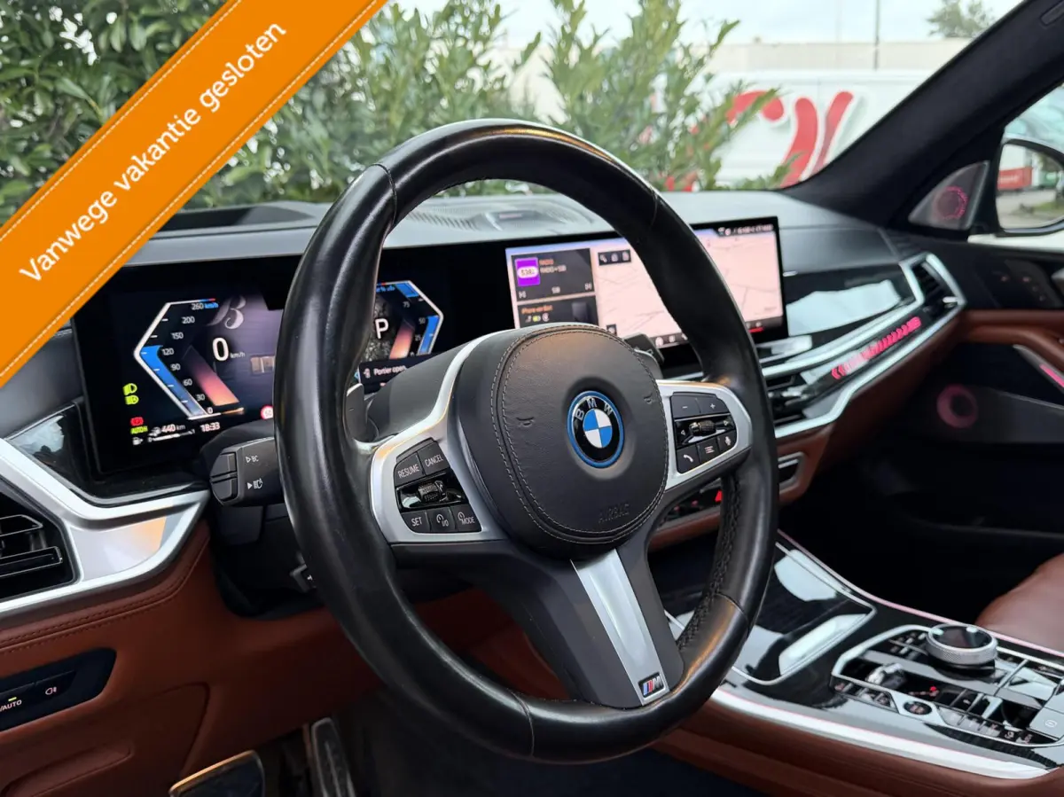 xDrive50e M-SPORT |M-SEATS |SKYLOUNGE |SOFTCLOSE |B&W