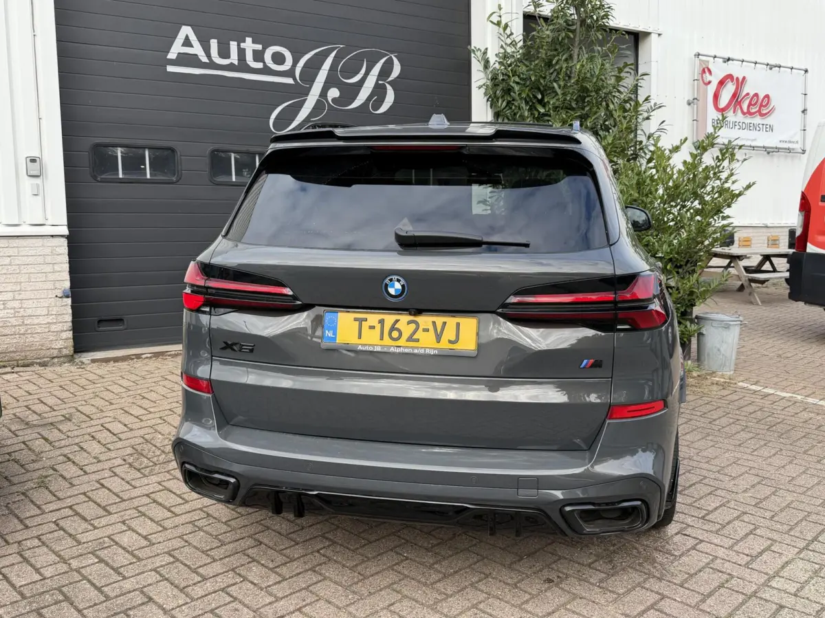 xDrive50e M-SPORT |M-SEATS |SKYLOUNGE |SOFTCLOSE |B&W