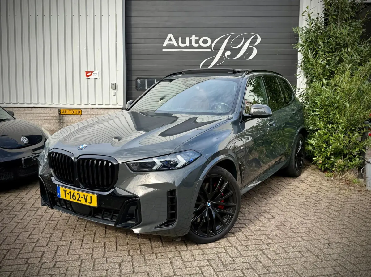 xDrive50e M-SPORT |M-SEATS |SKYLOUNGE |SOFTCLOSE |B&W