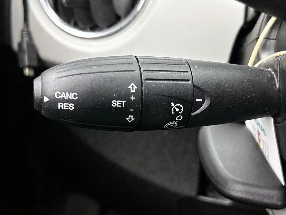 1.2 Star | PANORAMADAK | BLUETOOTH | CRUISE CONTROL | PARKEERSENSOREN ACHTER | LEDEREN BEKLEDING | LICHTMETALEN VELGEN | AIRCO | DIGITAL COCKPIT | NAVIGATIE | DAB RADIO | MULTIFUNCTIONEEL ST