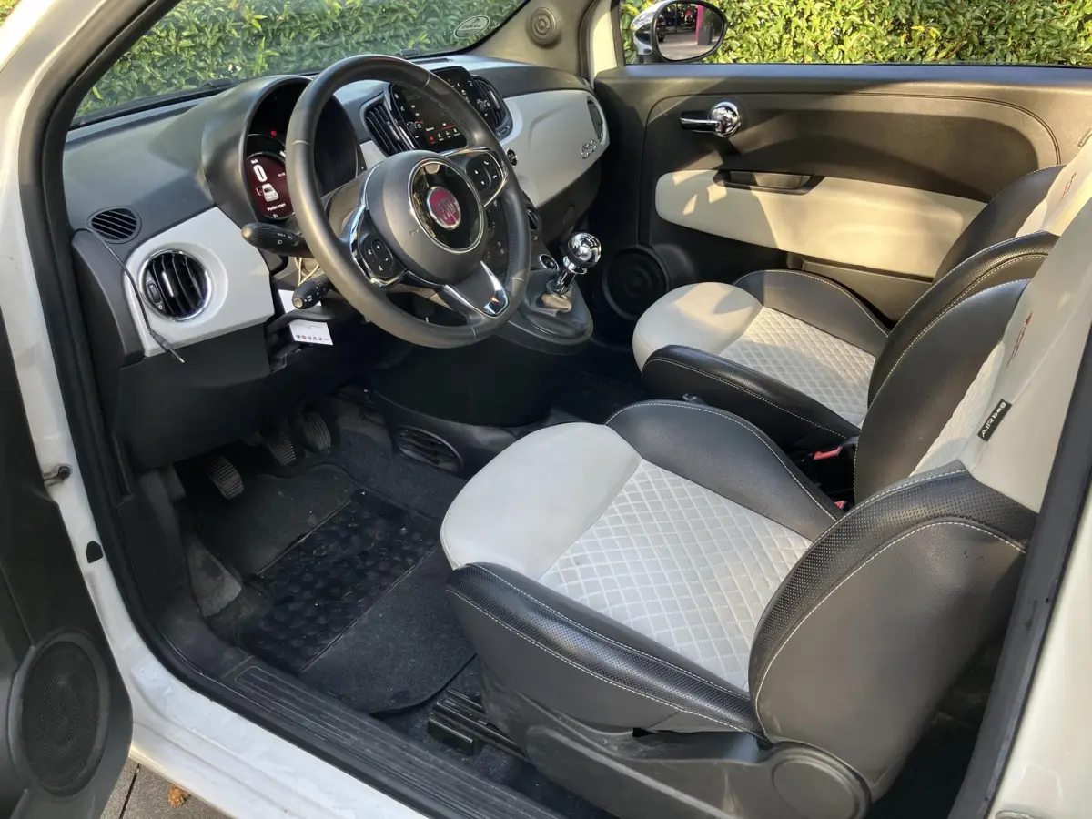 1.2 Star | WORDT VERWACHT | PANORAMADAK | BLUETOOTH | CRUISE CONTROL | PARKEERSENSOREN ACHTER | LEDEREN BEKLEDING | LICHTMETALEN VELGEN | AIRCO | DIGITAL COCKPIT | NAVIGATIE | DAB RADIO | MU