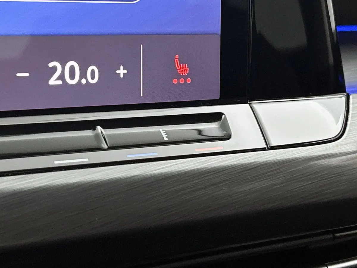 1.5 eTSI Style | APPLE CARPLAY - ANDROID AUTO | LED VERLICHTING | SFEERVERLICHTING | ADAPTIVE CRUISE CONTROL | ELEKTRISCH VERSTELBARE STOEL | LICHTMETALEN VELGEN | BLUETOOTH |