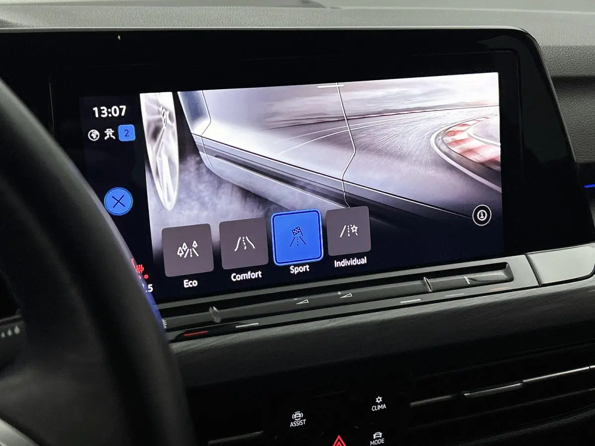 1.5 eTSI Style | APPLE CARPLAY - ANDROID AUTO | LED VERLICHTING | SFEERVERLICHTING | ADAPTIVE CRUISE CONTROL | ELEKTRISCH VERSTELBARE STOEL | LICHTMETALEN VELGEN | BLUETOOTH |