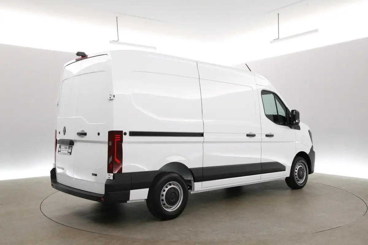 3.5t Long Range 87 kWh L2H2 | NIEUW | Snelladen | SOH 99% | Clima | Camera | Virtual | 3 Zits | Carplay | LED