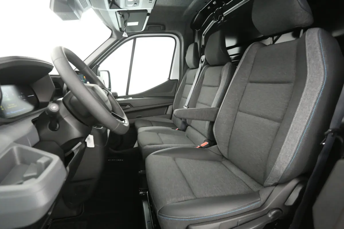 3.5t Long Range 87 kWh L2H2 | NIEUW | Snelladen | SOH 99% | Clima | Camera | Virtual | 3 Zits | Carplay | LED
