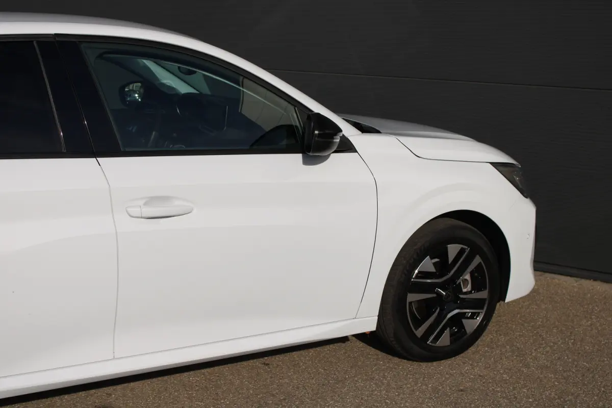 1.2 Hybrid 110 e-DCS6 Allure | Automaat | Navigatie | Camera voor + achter | Apple carplay | NL auto | 17.500km |