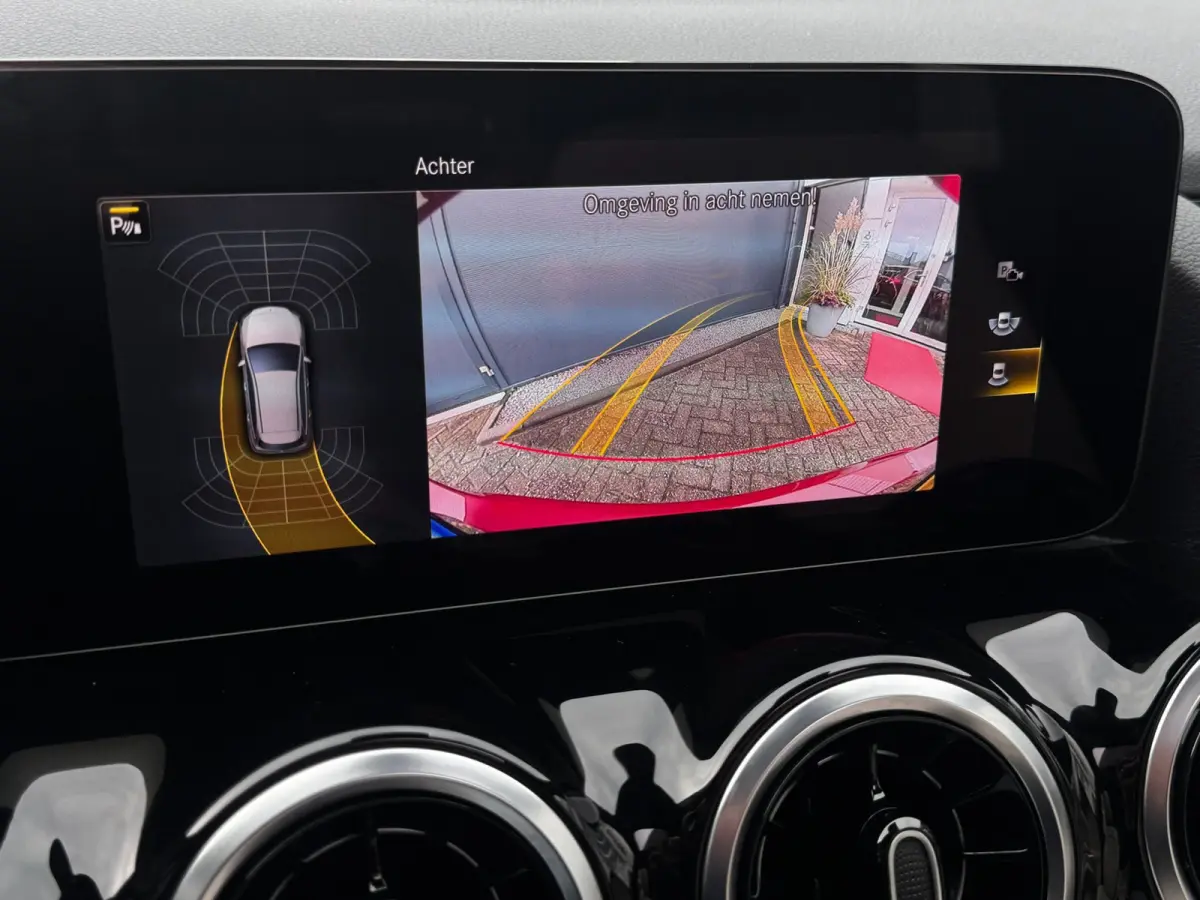 180 Luxury Line NL-Auto | Pano | 1e Eigenaar | Leder | Camera | PDC Rondom | Stoelverwarming