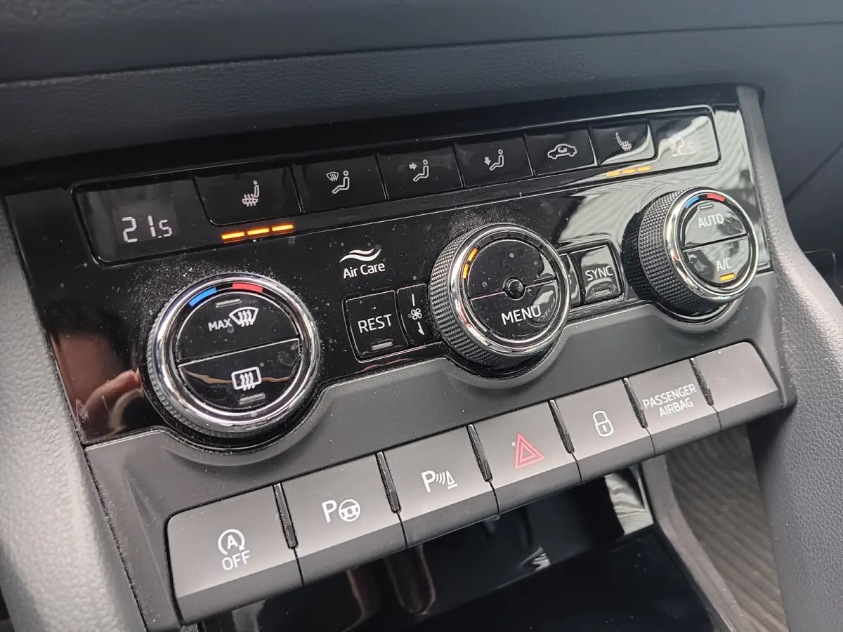1.5 TSI Business Edition Plus 7p.TREKH,MEMORY,ELEKTR KLEP,VIRTUAL DASH,ADAPTIVE CRUISE.