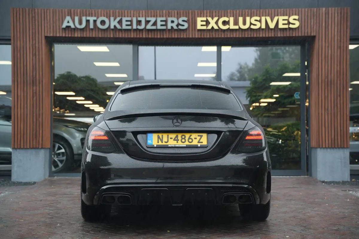 180 AMG Sport Edition AMG style Airco Cruise Navi Start/stop LED