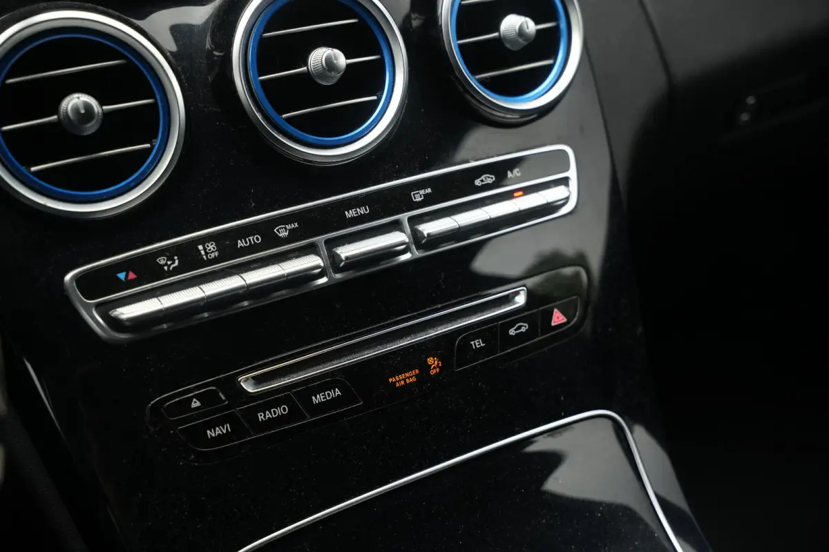 180 AMG Sport Edition AMG style Airco Cruise Navi Start/stop LED