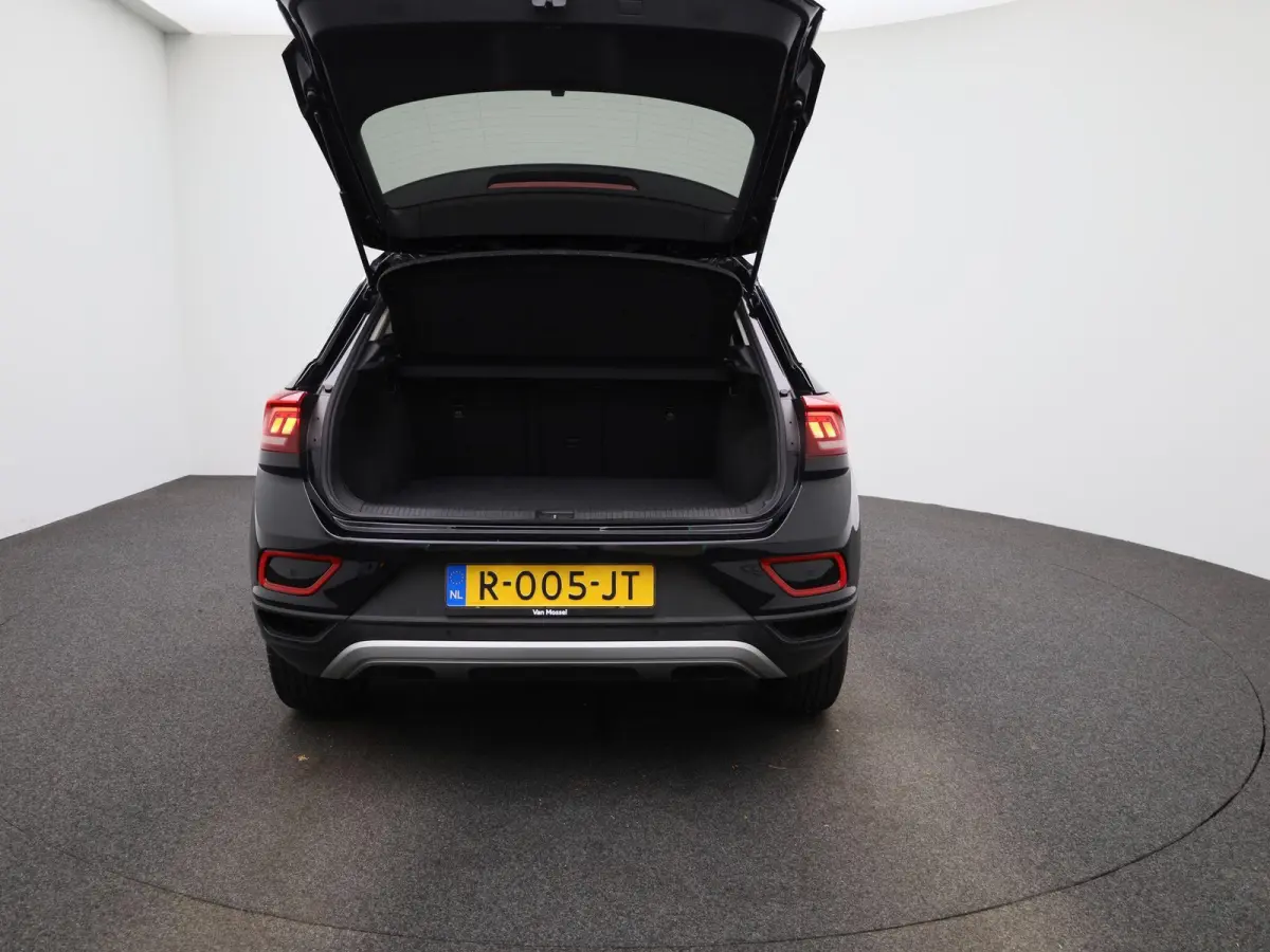 1.0 TSI Life | Trekhaak | Parkeer sensoren | Virtual cockpit | DAB | Cruise control | Bluetooth | Airco | Apple carplay / Android auto |