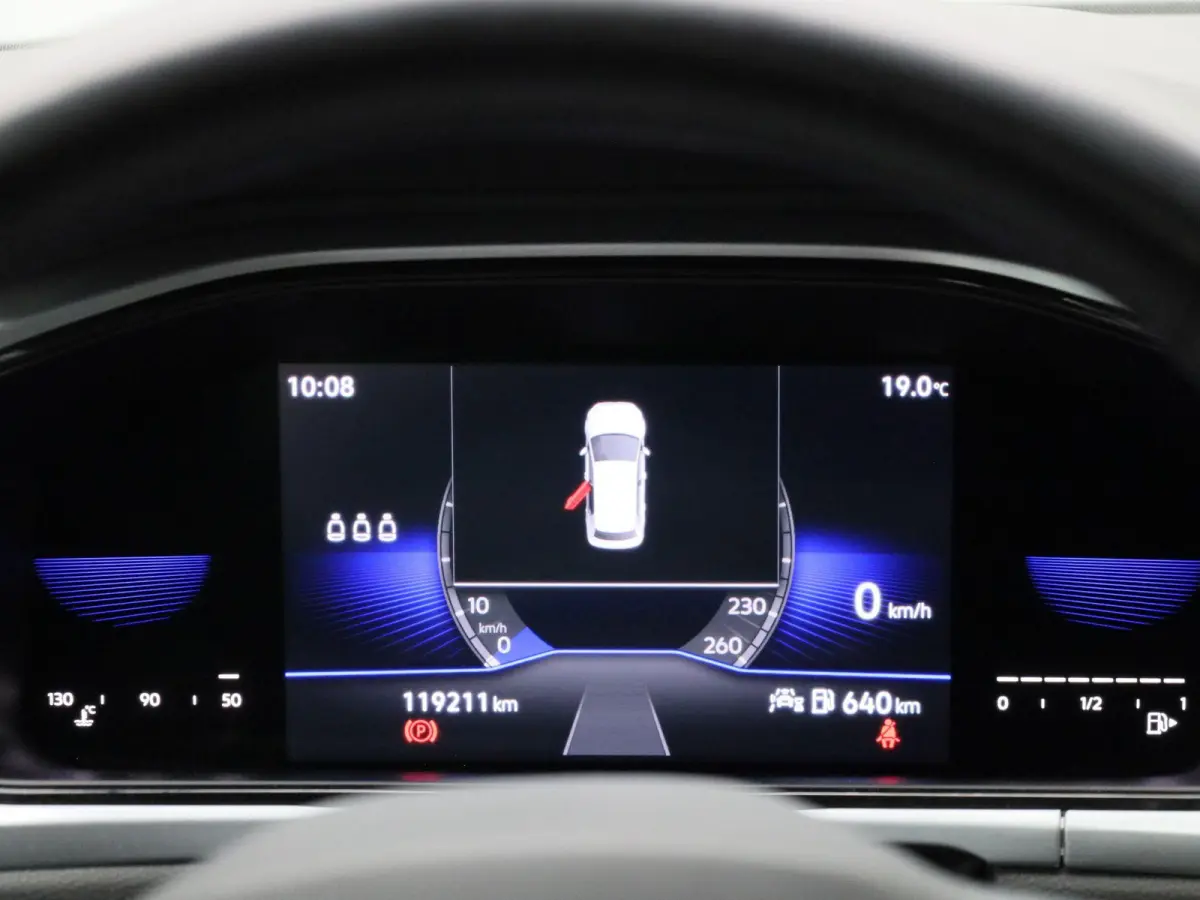 1.0 TSI Life | Trekhaak | Parkeer sensoren | Virtual cockpit | DAB | Cruise control | Bluetooth | Airco | Apple carplay / Android auto |