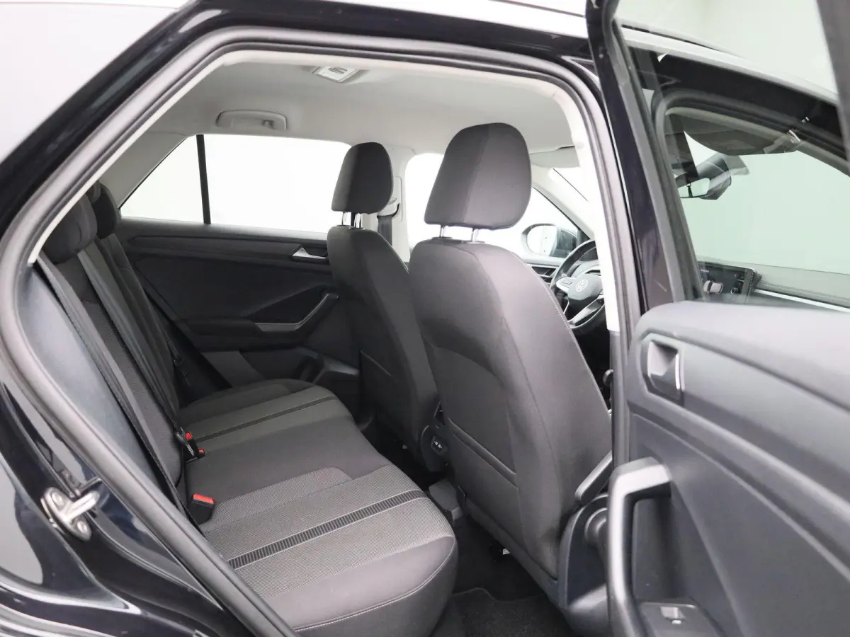 1.0 TSI Life | Trekhaak | Parkeer sensoren | Virtual cockpit | DAB | Cruise control | Bluetooth | Airco | Apple carplay / Android auto |