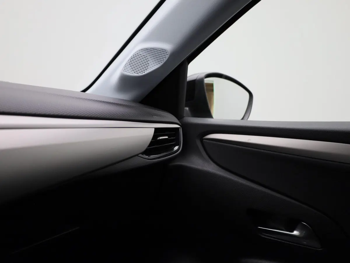 1.2 Level 2 | Bluetooth | Apple Carplay / Android Auto | Cruise Control | Airco | DAB | Lichtmetalen Velgen |