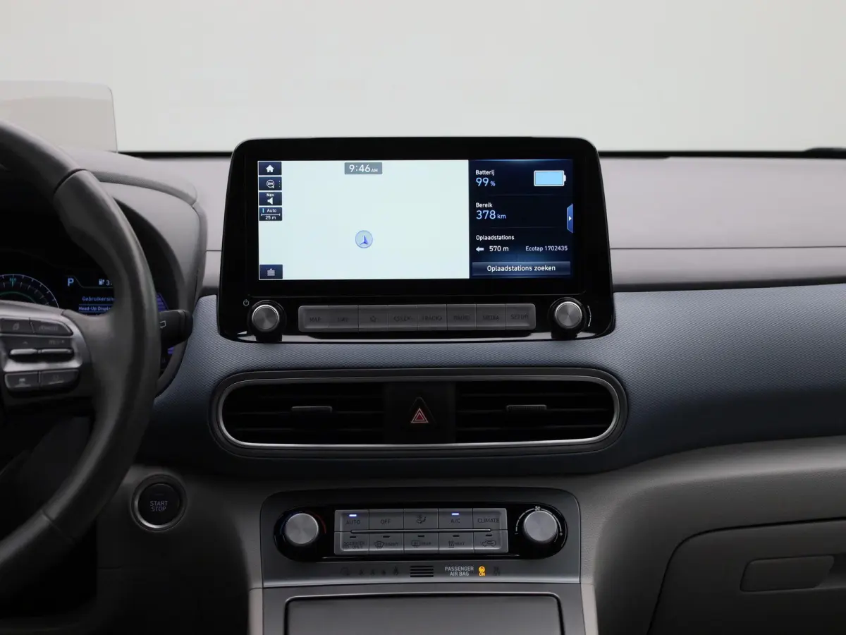Sky 64kWh | Automaat | Navigatie | Heads-Up Display | KRELL Audio | Leder | Stoel/Stuur verwarming | Apple Carplay / Android Auto | Climate Control | Camera | Parkeersensoren | Cruise Contro