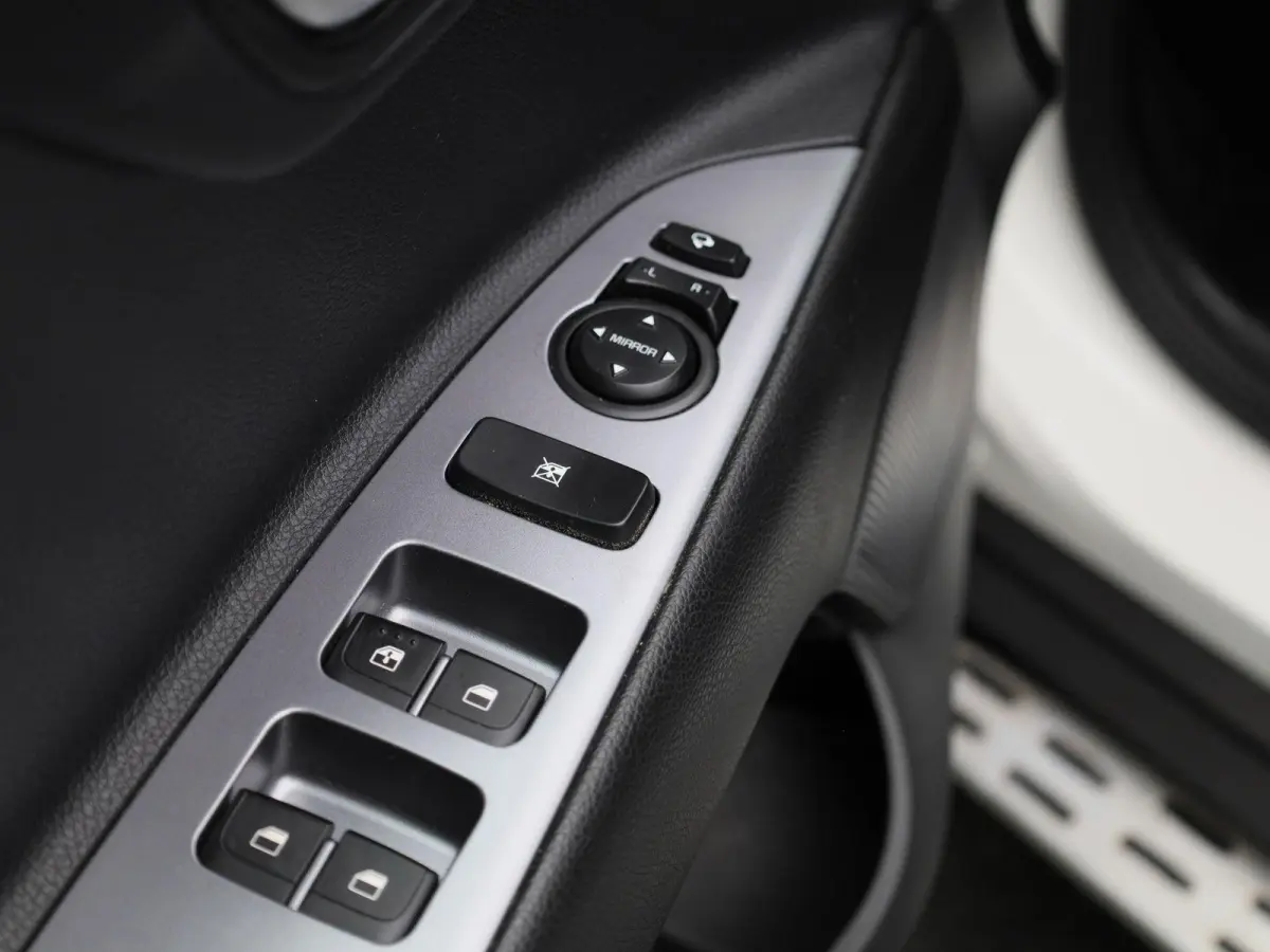 1.0 T-GDi MHEV GT-Line | Navigatie | Apple Carplay/ Android Auto | Half Leder | Trekhaak | Stoel/Stuur verwarming | Climate control | Parkeer sensoren | Camera | Cruise Control | LMV |