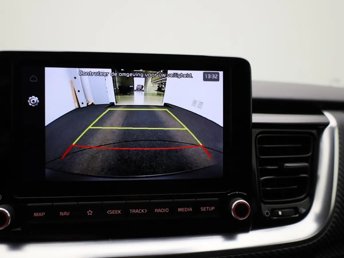1.0 T-GDi MHEV GT-Line | Navigatie | Apple Carplay/ Android Auto | Half Leder | Trekhaak | Stoel/Stuur verwarming | Climate control | Parkeer sensoren | Camera | Cruise Control | LMV |