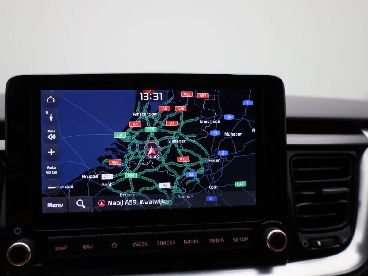 1.0 T-GDi MHEV GT-Line | Navigatie | Apple Carplay/ Android Auto | Half Leder | Trekhaak | Stoel/Stuur verwarming | Climate control | Parkeer sensoren | Camera | Cruise Control | LMV |
