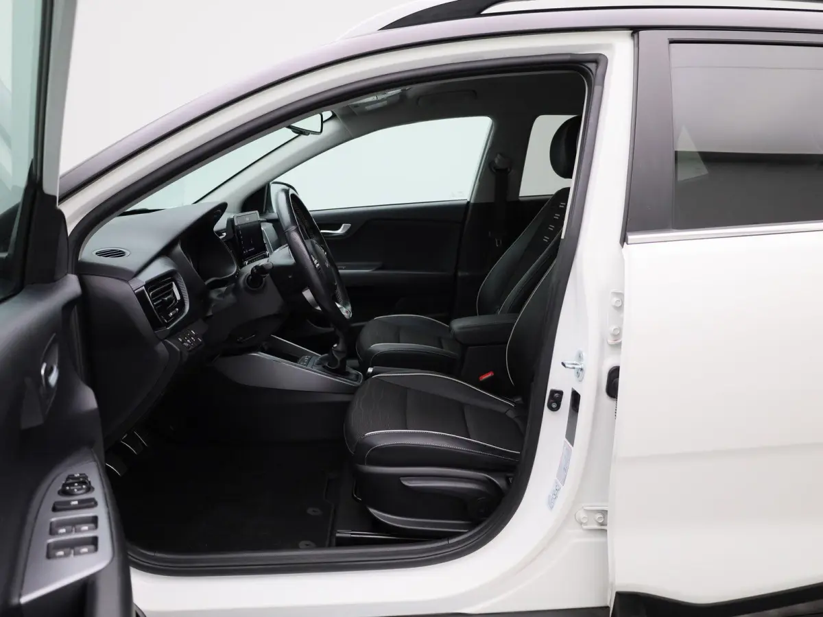 1.0 T-GDi MHEV GT-Line | Navigatie | Apple Carplay/ Android Auto | Half Leder | Trekhaak | Stoel/Stuur verwarming | Climate control | Parkeer sensoren | Camera | Cruise Control | LMV |