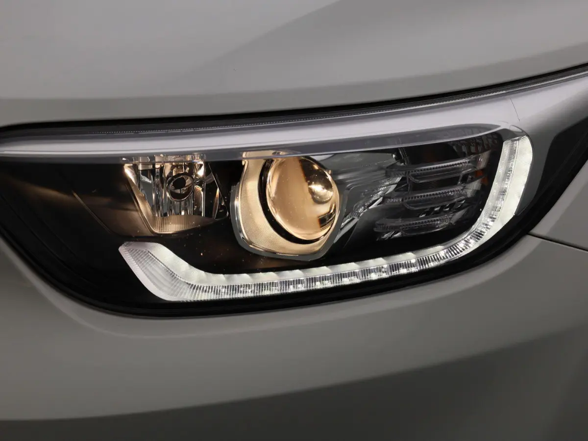 1.0 T-GDi MHEV GT-Line | Navigatie | Apple Carplay/ Android Auto | Half Leder | Trekhaak | Stoel/Stuur verwarming | Climate control | Parkeer sensoren | Camera | Cruise Control | LMV |